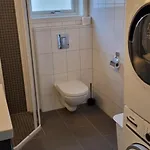 Sokkelleilighet Pa Kolnes *